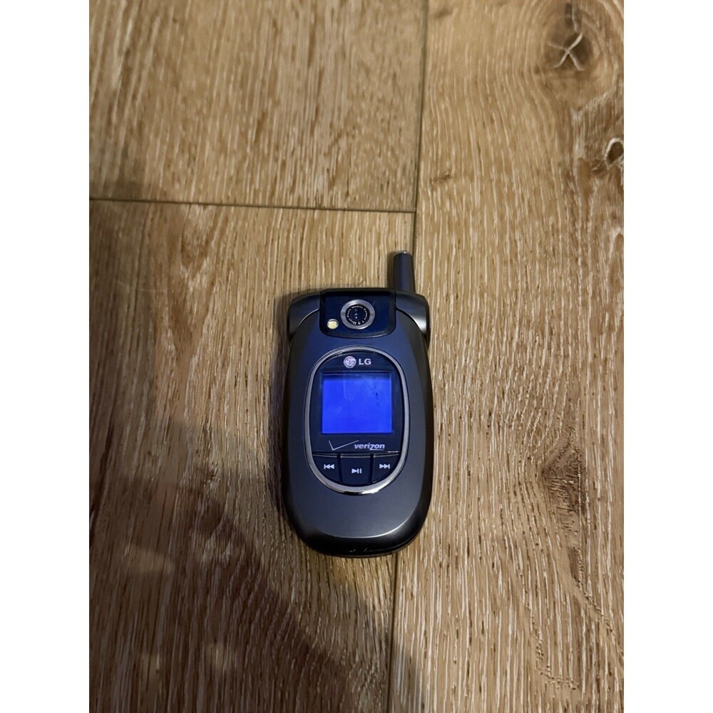 LG VX8300 - Gray and Silver ( Verizon ) Cellular Flip Phone